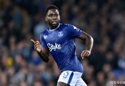 包含纽卡斯尔内部会议纪要流出：今晨调整名单，英超使命明确，阵容厚度经受考验的词条