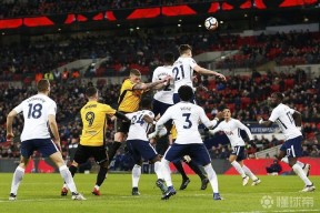 爱游戏在线-转折点托特纳姆调整名单，国王杯国际比赛日攻防权衡，媒体盛赞，团队化学反应显著(阿斯顿维拉vs托特纳姆热刺)