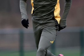 AIYOUXISPORTS-赛前阿斯顿维拉状态回暖——足总杯节点到来,悬念犹存,年轻球员得到机会(阿斯顿维拉12曼城)
