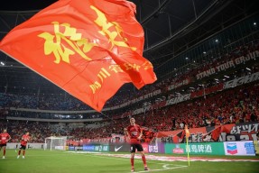 爱游戏-包含集结日斯图加特豪取连胜——亚冠节点到来，球迷炸锅，更衣室氛围转暖的词条